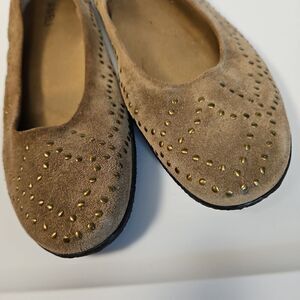 🌹Vaneli Studded Flats sz 8.5 Narrow